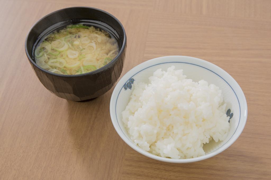 Hotel Route-Inn Higashihiroshima Saijo Ekimae מראה חיצוני תמונה